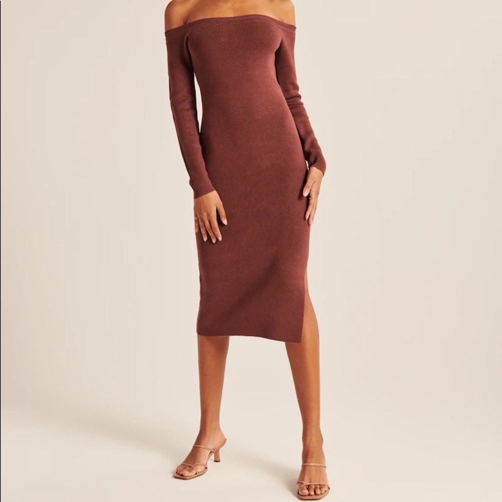 NWT Shoulder Midi Sweater Dress